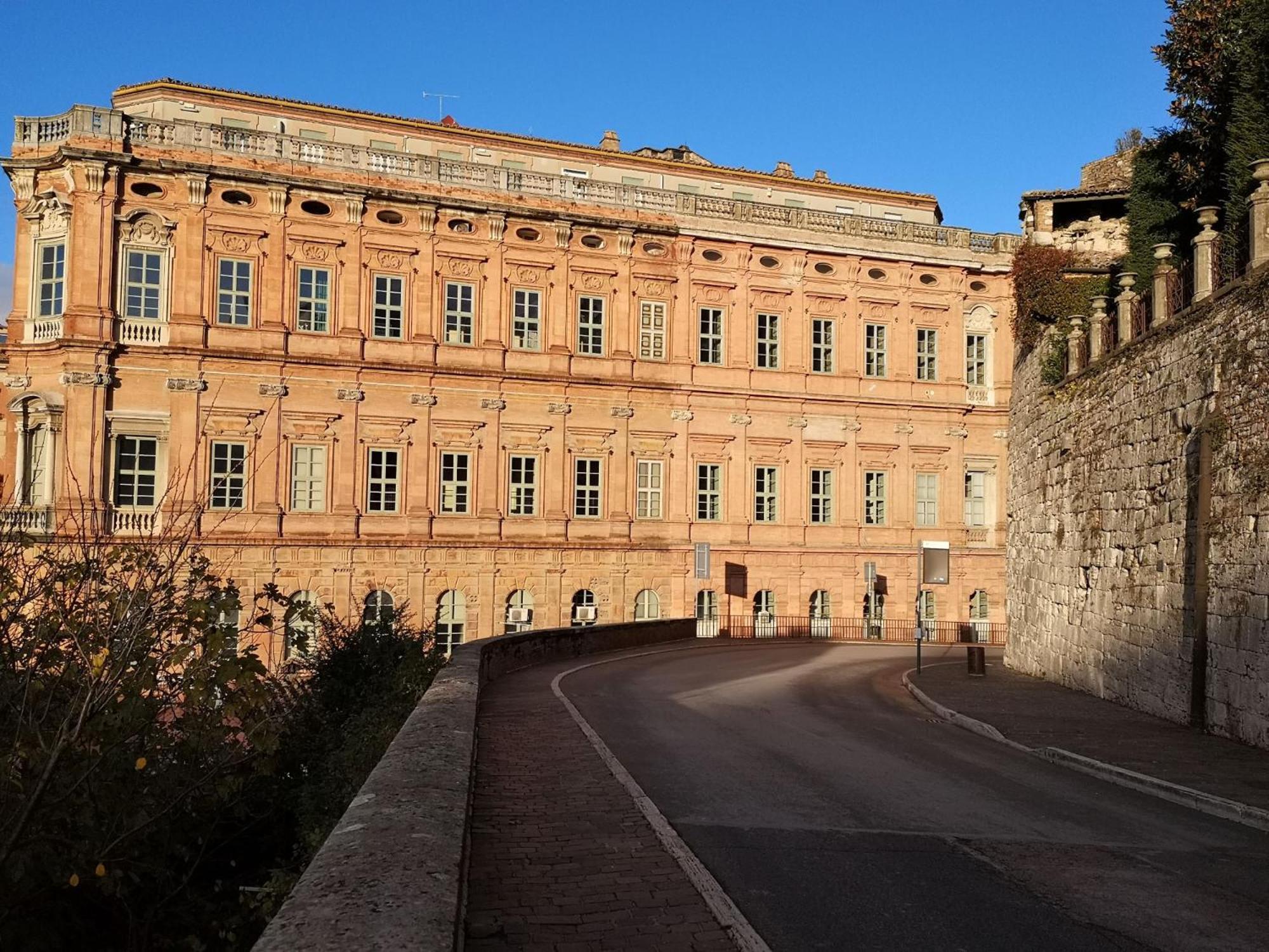 Appartamento Dietro Le Quinte Nel Cuore Di Perugia Eksteriør bilde